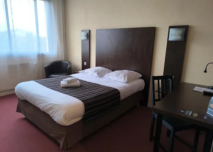 Adonis Lyon Est Hotel Artys