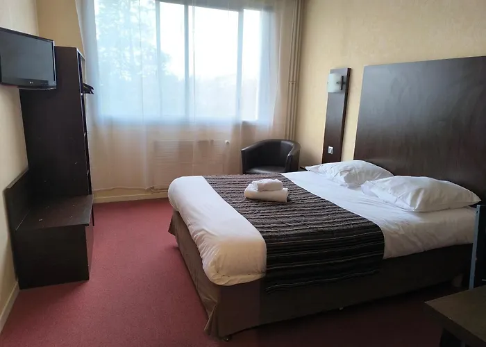 Adonis Lyon Est Hotel Artys
