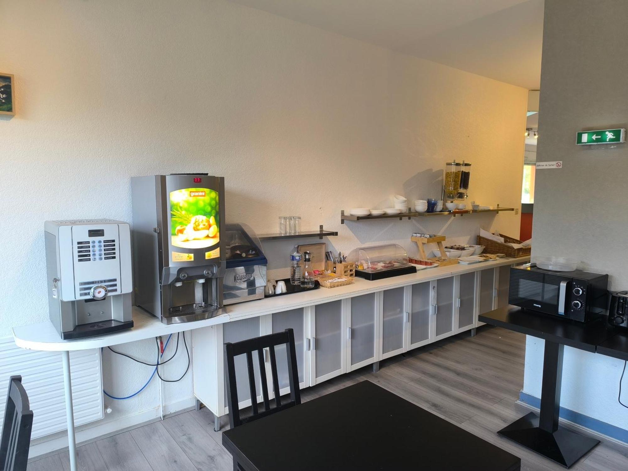 Hotel Adonis Lyon Est Artys Saint-Priest-en-Jarez